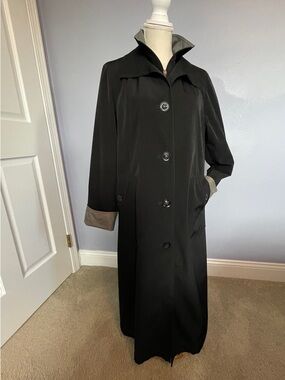 Coat for ALL Weather! Classic Long Women's Hooded Raincoat Gallery Petite M